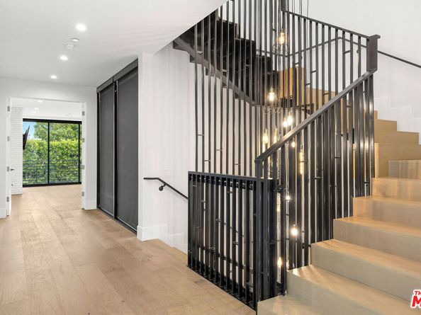 444 N Laurel Avenue, Los Angeles CA 90048