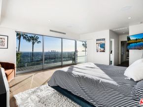 8796 Hollywood Boulevard, Los Angeles CA 90069