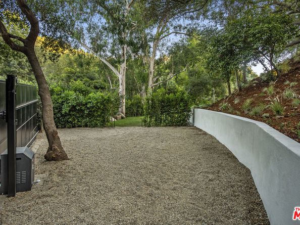 2535 Hutton Drive, Beverly Hills CA 90210