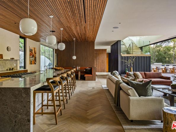 2535 Hutton Drive, Beverly Hills CA 90210