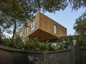 2535 Hutton Drive, Beverly Hills CA 90210