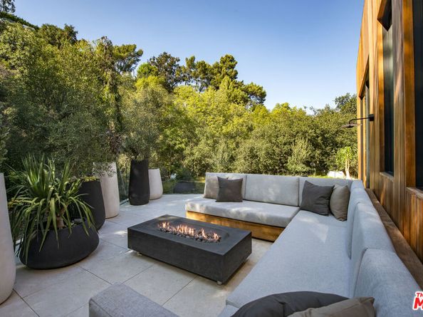 2535 Hutton Drive, Beverly Hills CA 90210