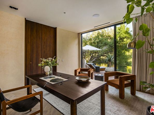 2535 Hutton Drive, Beverly Hills CA 90210