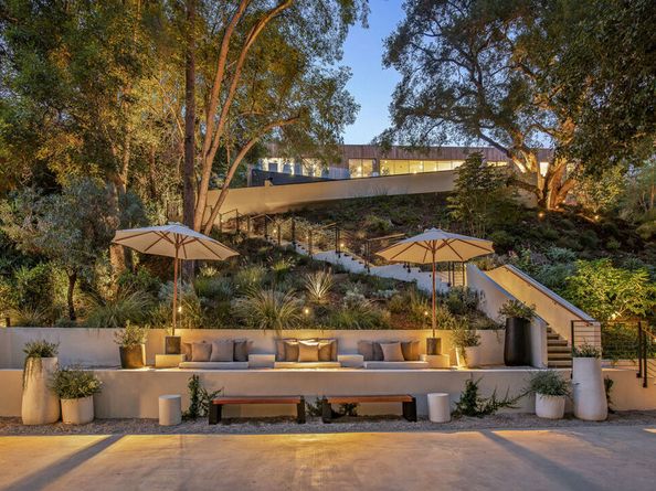 2535 Hutton Drive, Beverly Hills CA 90210