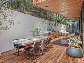 2535 Hutton Drive, Beverly Hills CA 90210