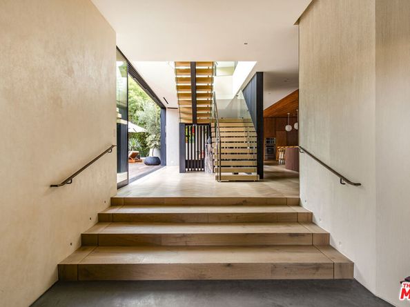 2535 Hutton Drive, Beverly Hills CA 90210