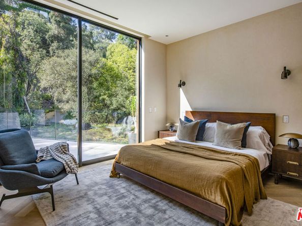 2535 Hutton Drive, Beverly Hills CA 90210