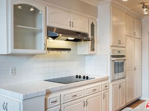 11970 Montana Avenue 108, Los Angeles CA 90049