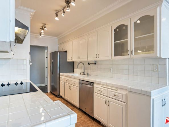 11970 Montana Avenue 108, Los Angeles CA 90049