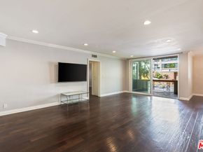 11970 Montana Avenue 108, Los Angeles CA 90049