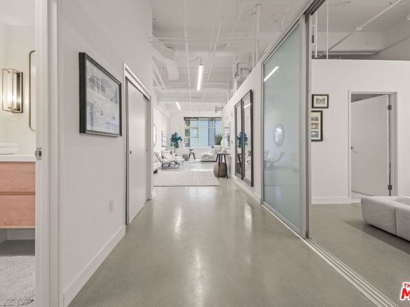 1130 S Flower Street 211, Los Angeles CA 90015