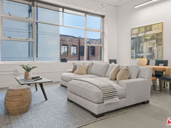 1130 S Flower Street 211, Los Angeles CA 90015