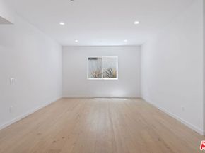 1746 Garfield Place 102, Los Angeles CA 90028