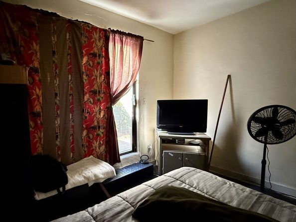 3728 York Boulevard, Los Angeles CA 90065