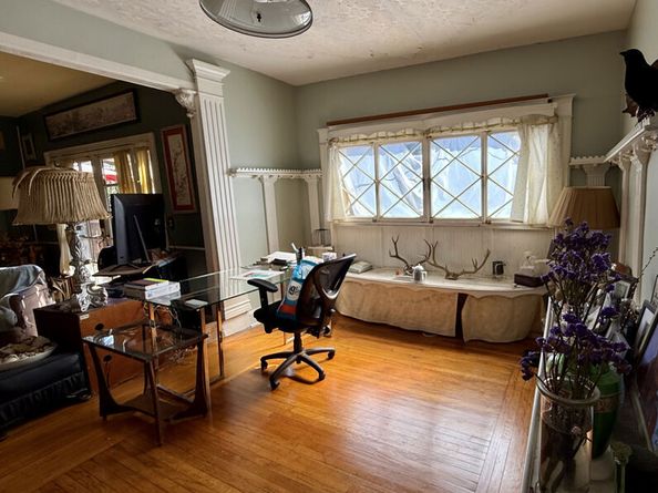 3728 York Boulevard, Los Angeles CA 90065