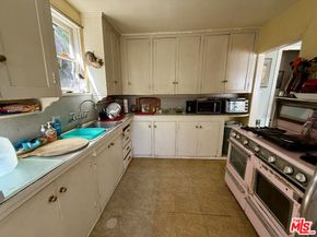 3728 York Boulevard, Los Angeles CA 90065