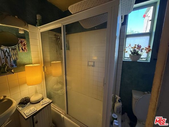 3728 York Boulevard, Los Angeles CA 90065