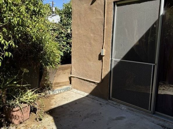 3728 York Boulevard, Los Angeles CA 90065