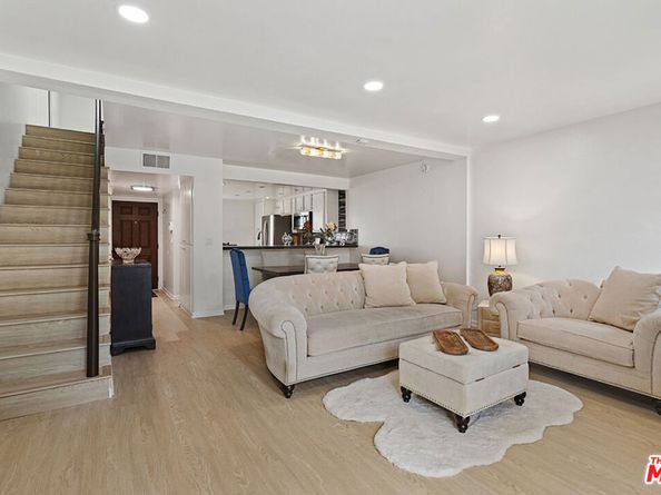 5720 Owensmouth Avenue 152, Woodland Hills CA 91367