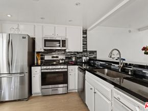 5720 Owensmouth Avenue 152, Woodland Hills CA 91367