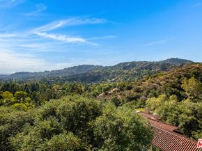 1382 Edgehill Place, Pasadena CA 91103