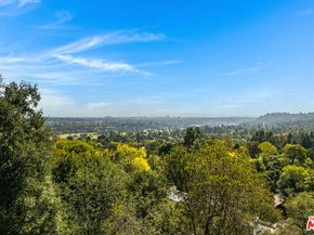 1382 Edgehill Place, Pasadena CA 91103