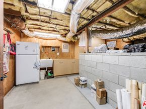 1382 Edgehill Place, Pasadena CA 91103