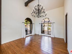 1382 Edgehill Place, Pasadena CA 91103