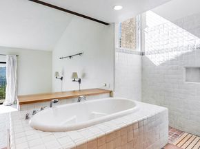 1382 Edgehill Place, Pasadena CA 91103