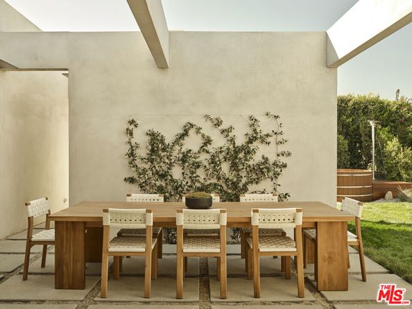 5684 Calpine Drive, Malibu CA 90265