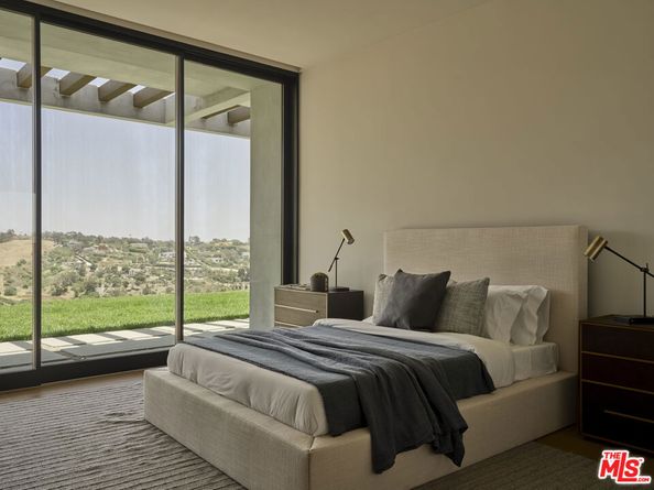 5684 Calpine Drive, Malibu CA 90265