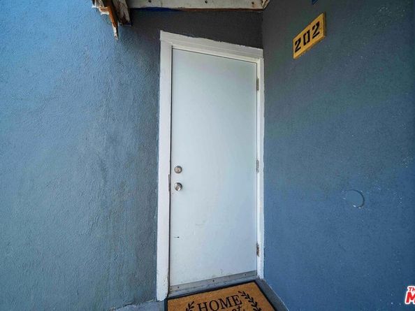 3714 W Pico Boulevard, Los Angeles CA 90019