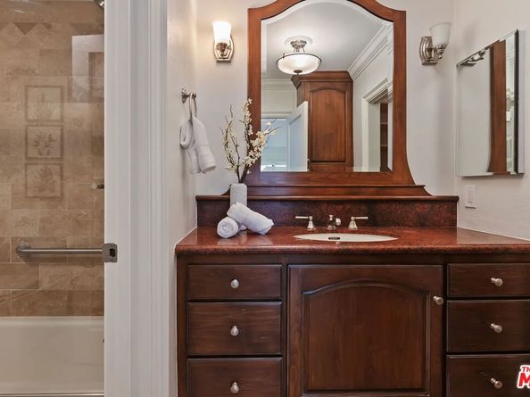 1011 5th Street 2, Santa Monica CA 90403