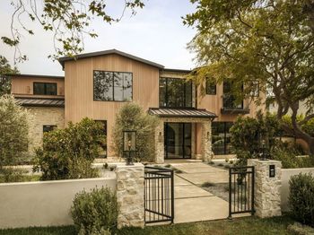 1186 Corsica Drive