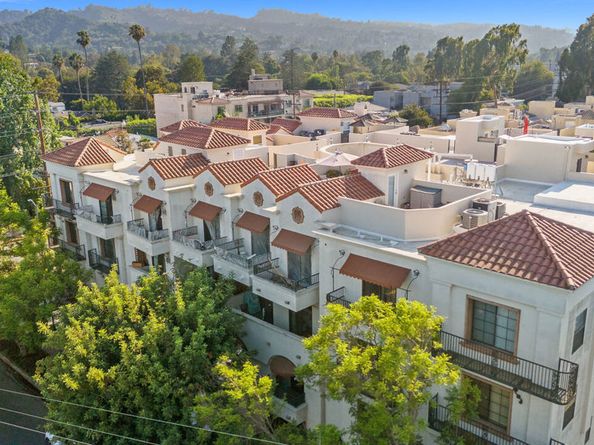 12603 Moorpark Street 304, Studio City CA 91604