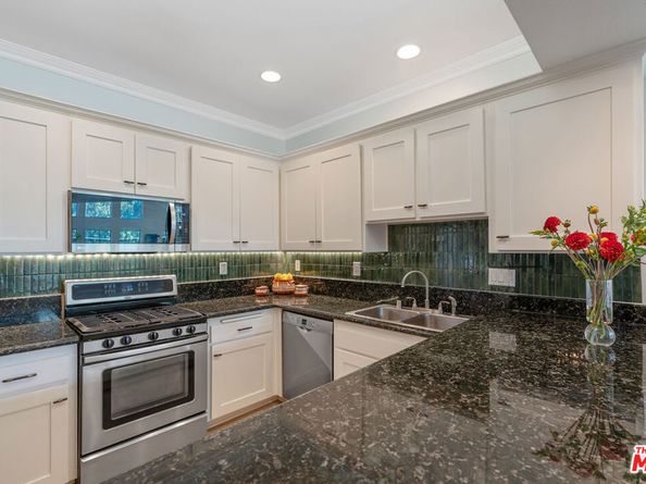 12603 Moorpark Street 304, Studio City CA 91604
