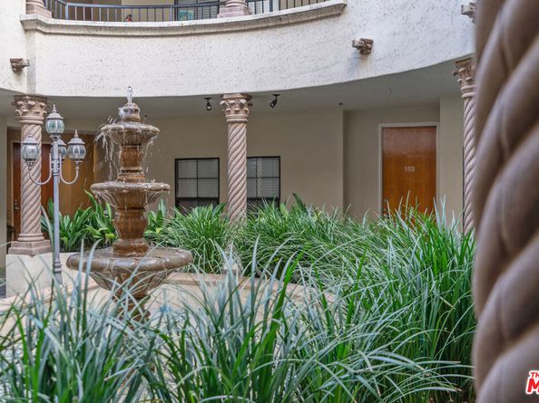 12603 Moorpark Street 304, Studio City CA 91604