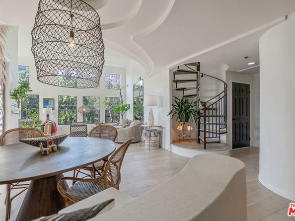 12603 Moorpark Street 304, Studio City CA 91604