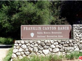 12603 Moorpark Street 304, Studio City CA 91604