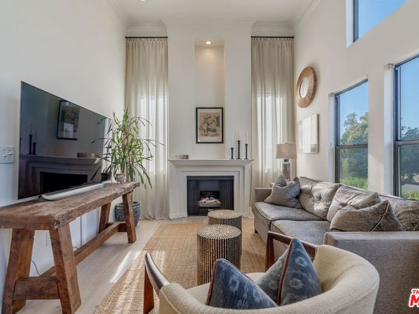 12603 Moorpark Street 304, Studio City CA 91604