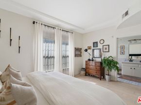 12603 Moorpark Street 304, Studio City CA 91604