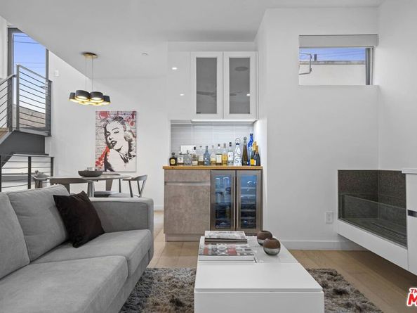 7193 W Formosa Fusion Court, Los Angeles CA 90046