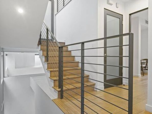 7193 W Formosa Fusion Court, Los Angeles CA 90046