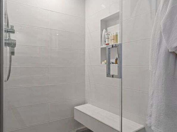 7193 W Formosa Fusion Court, Los Angeles CA 90046