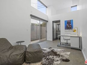 7193 W Formosa Fusion Court, Los Angeles CA 90046