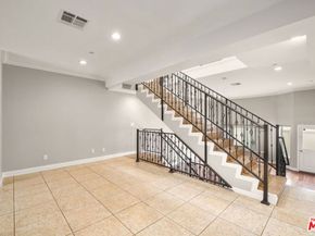 5241 Colodny Drive 103, Agoura Hills CA 91301