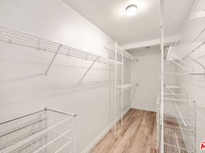 5241 Colodny Drive 103, Agoura Hills CA 91301
