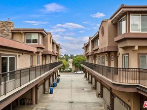 5241 Colodny Drive 103, Agoura Hills CA 91301