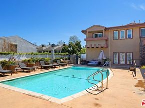 5241 Colodny Drive 103, Agoura Hills CA 91301