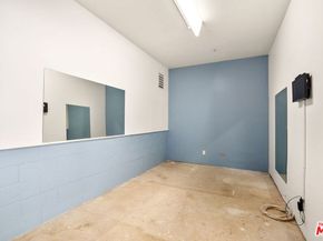 5241 Colodny Drive 103, Agoura Hills CA 91301
